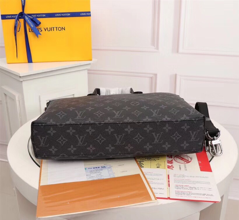 LV bag.:40566 Louis Vuitton Monogram Louis Vuitton Fragment Design Logo “LV ” Logo — 1:1 Replica For Sale — photo 5
