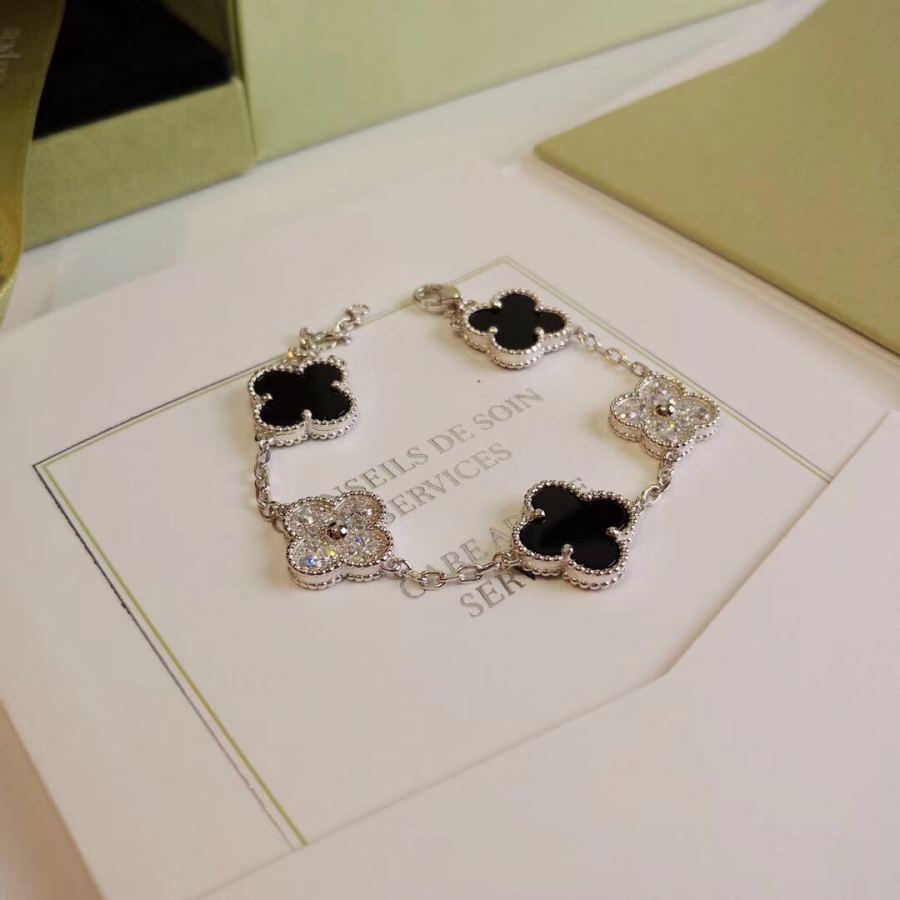 Van Cleef & Arpels Jewelry V An Cleef & Arpels Series Au 750 18 K 053130 — AAA Quality Replica — photo 3