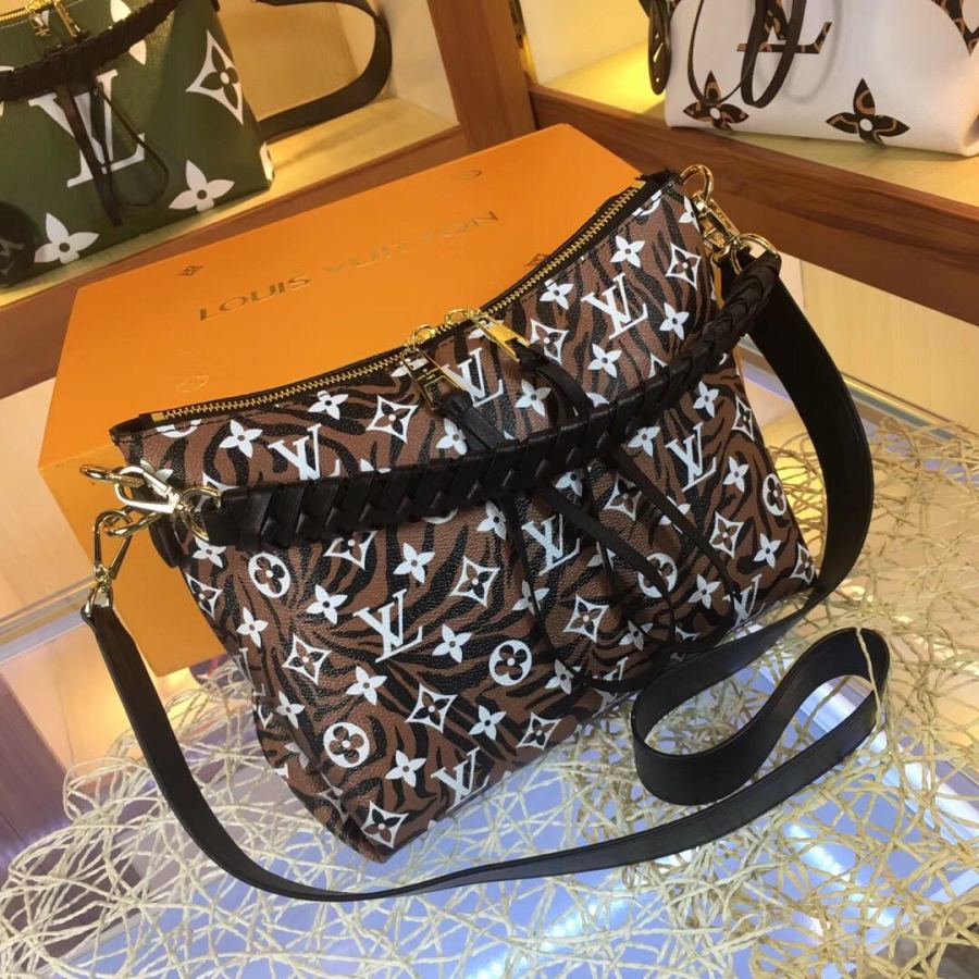 LV bag M55090 Beaubourg Hobo Monogram 2019 Louis Vuitton LV 25-21-15 — 1:1 Replica For Sale — photo 3