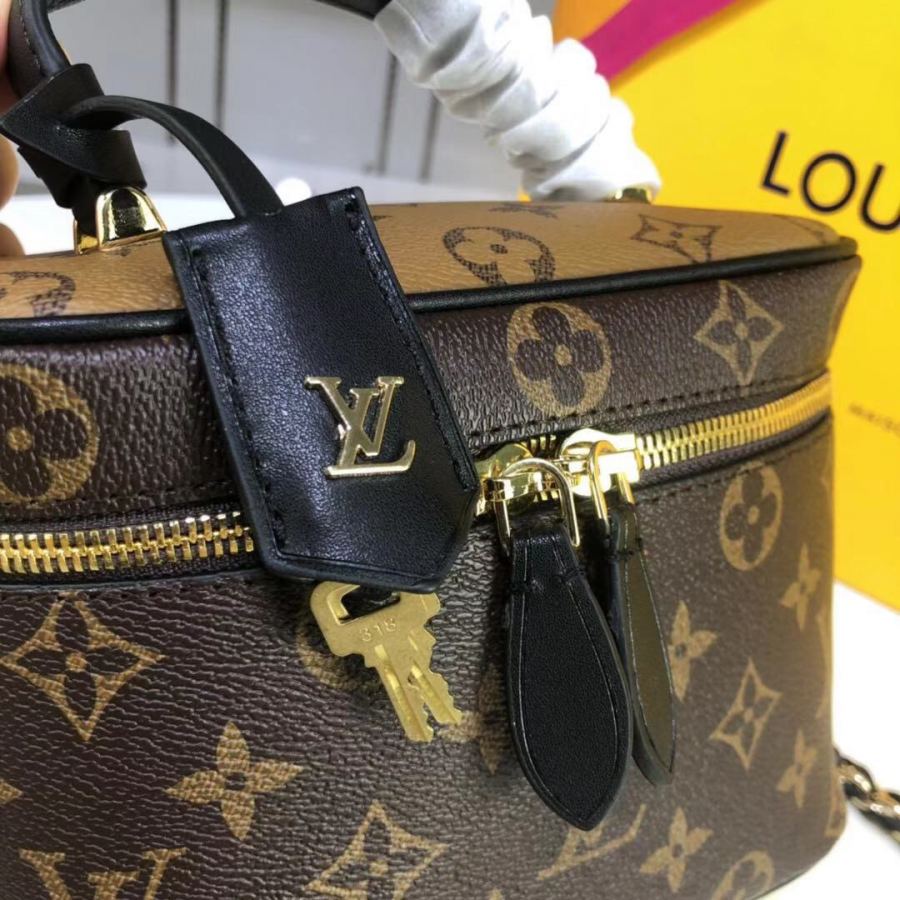 LV bag AALV S/S2020 44992 10/1. AA.LV Nicolas ghesquiere New 17/9/13 — AAA Quality Replica — photo 4