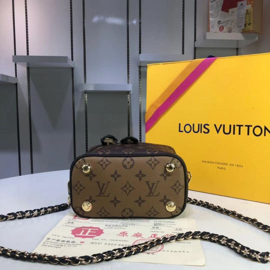 LV bag AALV S/S2020 44992 10/1. AA.LV Nicolas ghesquiere New 17/9/13 — AAA Quality Replica — photo 5