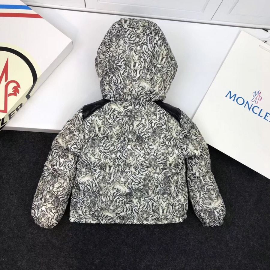 2020 autumn and winter hot style MC double-sided children's down jacket. Exclusive real shot. Ready — 1:1 Replica For Sale — photo 2