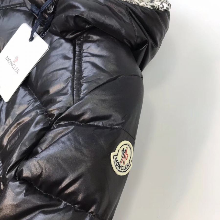 2020 autumn and winter hot style MC double-sided children's down jacket. Exclusive real shot. Ready — 1:1 Replica For Sale — photo 9