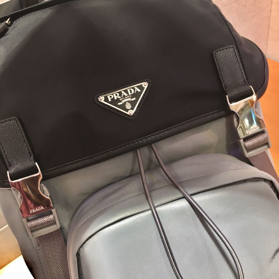 PRADA bag 2 VZ135 2020 Saffiano 27x 45x 17cm — photo 6