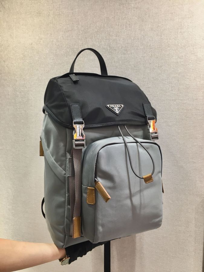 PRADA bag 2 VZ135 2020 Saffiano 27x 45x 17cm — photo 2