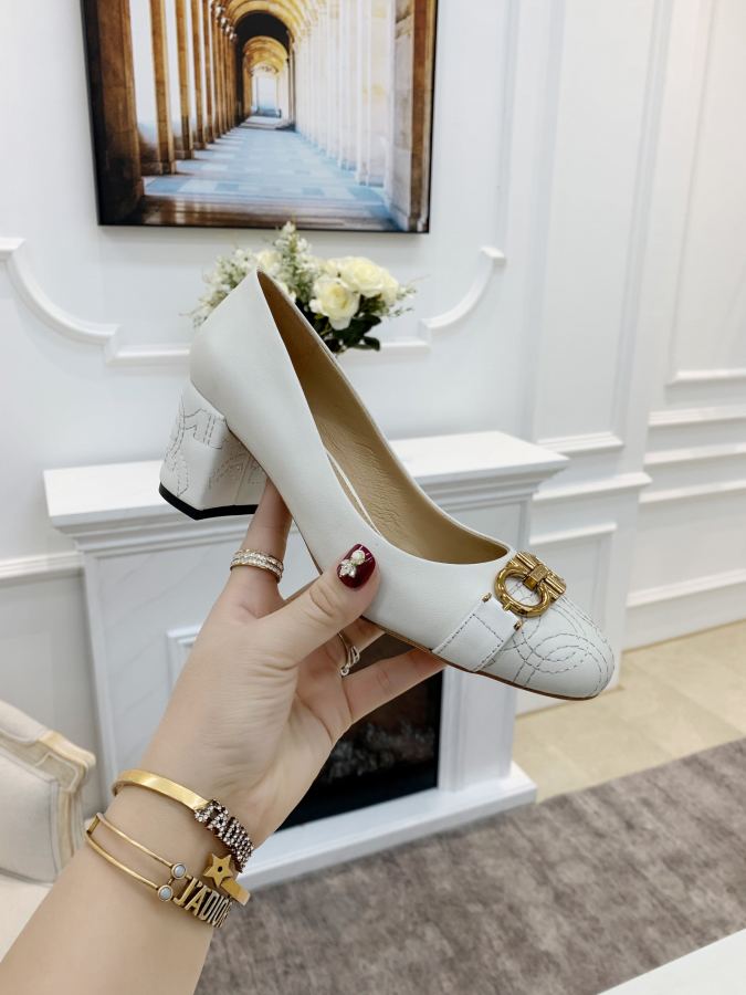 Ferragamo women's shoes Salvatore Ferragamo / 5.5 35-39(40 280 — Premium Replica — photo 2