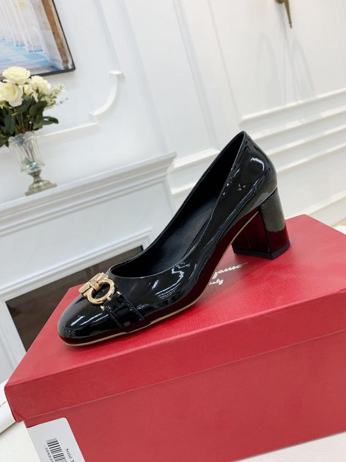 Ferragamo women's shoes Salvatore Ferragamo | 5 35-39 40 280 — AAA Quality Replica — photo 3