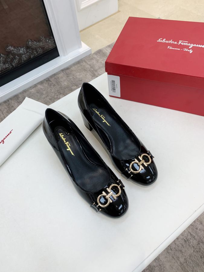 Ferragamo women's shoes Salvatore Ferragamo | 5 35-39 40 280 — AAA Quality Replica — photo 4