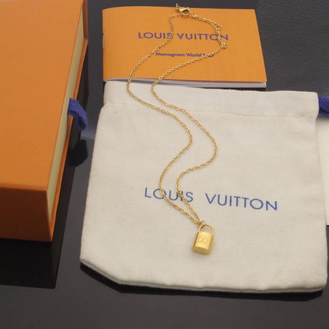 Louis Vuitton Jewelry lv necklace bracelet earrings lock set is coming — Premium Replica — photo 8