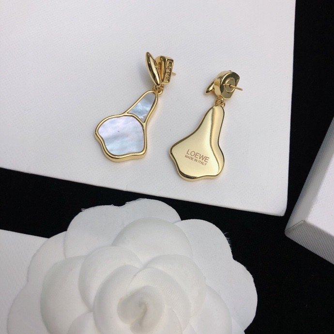 Loewe Jewelry LOEWE LOEW E Anagram LOGO 18k 04038090 — AAA Quality Replica — photo 3