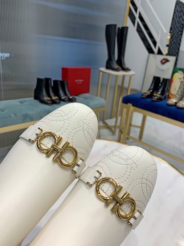 Ferragamo women's shoes Salvatore ferragamo( Gancini 䂺 — 1:1 Replica — photo 6
