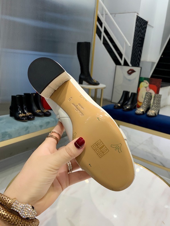 Ferragamo women's shoes Salvatore ferragamo( Gancini 䂺 — 1:1 Replica — photo 8
