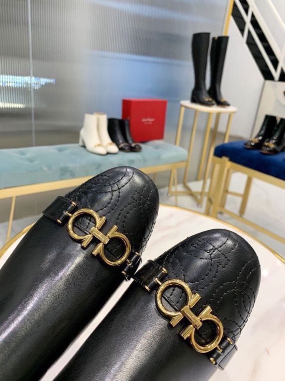 Ferragamo women's shoes alvatore ferragamo Gancini — AAA Quality Replica — photo 8