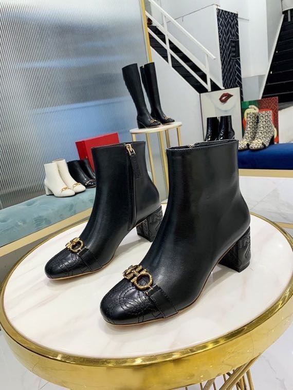 Ferragamo women's shoes alvatore ferragamo Gancini — AAA Quality Replica — photo 3