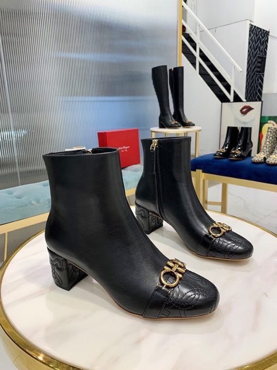 Ferragamo women's shoes alvatore ferragamo Gancini — AAA Quality Replica — photo 2