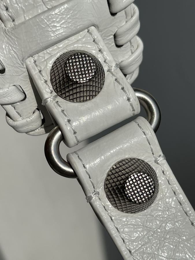 Balenciaga bag Let’s take a look at the original stainless steel electroplated distressed hardware, — AAA Quality Replica — photo 2