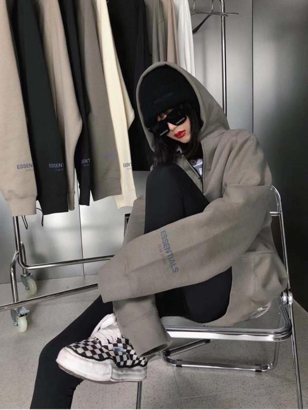 Fear of God Clothes “ replica FEAR OF GOD ESSENTIALS logo ” oversize FOG yuan,ESSENTIALS — photo 2