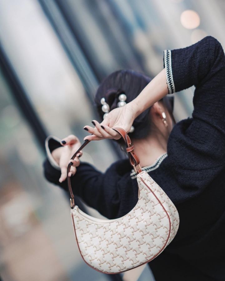 Celine bag The super-good-looking Celine armpit bag is really recommended by many celebrities and — AAA Quality Replica — photo 3