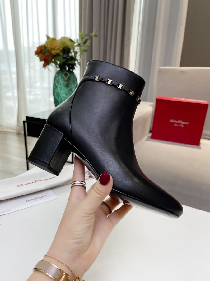 Ferragamo women's shoes Salvatore Ferragamo VARA — 1:1 Replica — photo 3