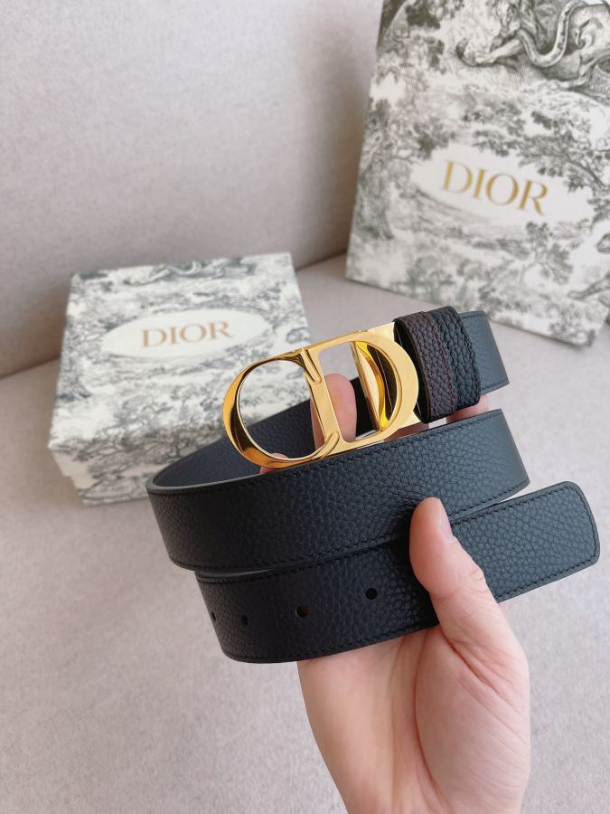 Dior belt men's casual belt series. The simple metal "CD" logo expresses fashionable style; it is — AAA Quality Replica