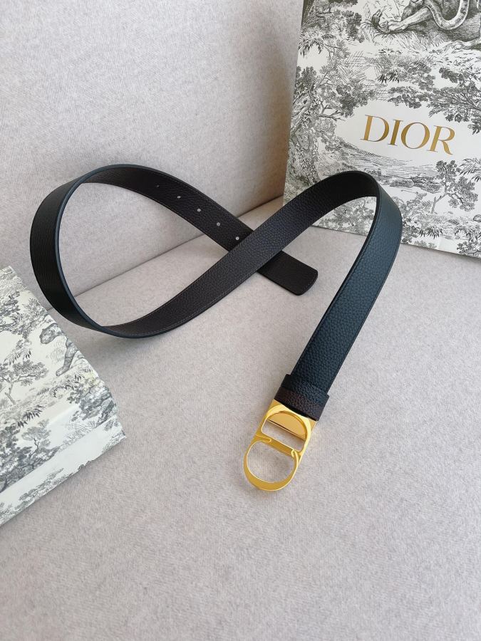 Dior belt men's casual belt series. The simple metal "CD" logo expresses fashionable style; it is — AAA Quality Replica — photo 3