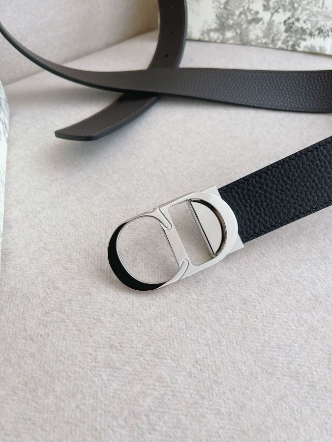 Dior belt men's casual belt series. The simple metal "CD" logo expresses fashionable style; it is — 1:1 Replica For Sale — photo 4