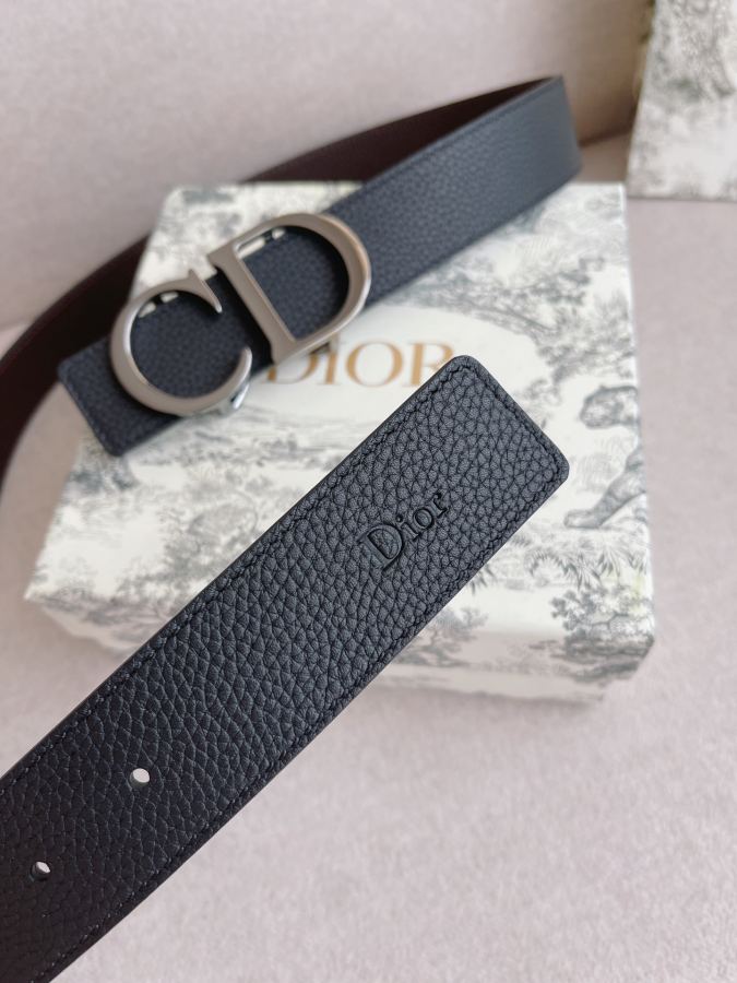Dior belt men's casual belt series. The simple metal "CD" logo expresses fashionable style; it is — AAA Quality Replica — photo 7