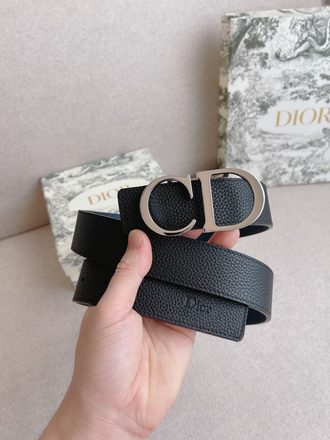 Dior belt men's casual belt series. The simple metal "CD" logo expresses fashionable style; it is — 1:1 Replica