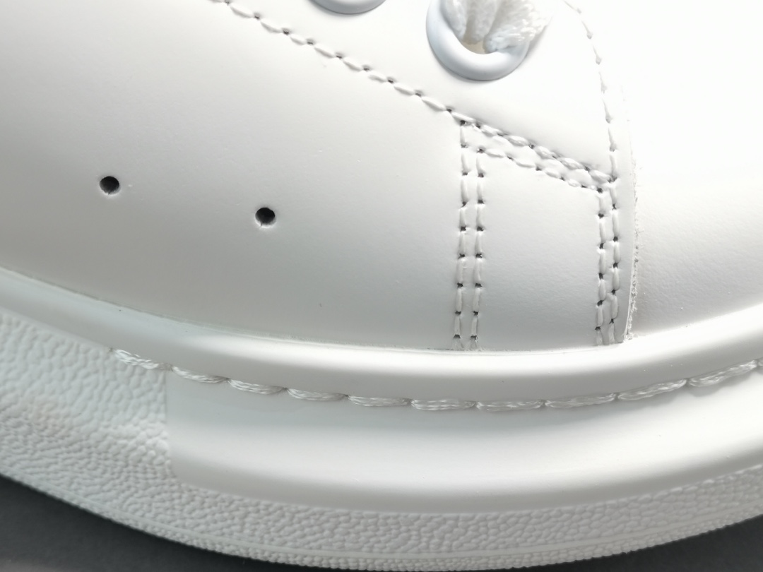 Alexander Mc Queen Schoenen P Channel Advantage Groothandel beschikbaar — photo 6