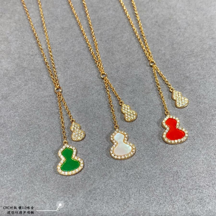 Qeelin Jewelry Kirin Mini Double Gourd Necklace 5110210, gold plated, high carbon diamond — AAA Quality Replica — photo 2