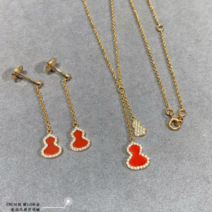 Qeelin Jewelry Kirin Mini Double Gourd Necklace 5110210, gold plated, high carbon diamond — AAA Quality Replica — photo 8