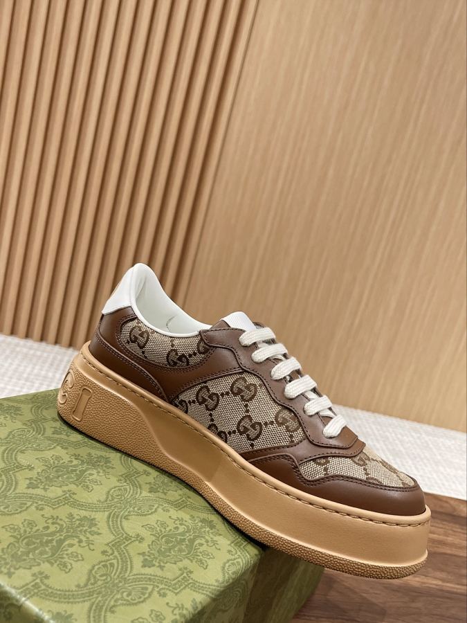 Gucci women's shoes +10 𝐆𝐮𝐜𝐜𝐢 𝐂𝐡𝐮𝐧𝐤𝐲 replica ip Size 35-40 39-45 — photo 3