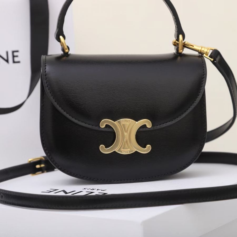 Celine bag New 10 L063 15.5x11.5x5cm New Besace Triomphe — 1:1 Replica — photo 5