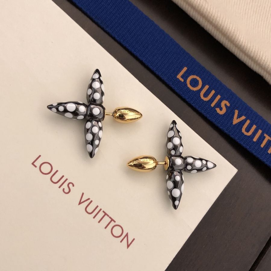 Louis Vuitton Jewelry Louis Vuitton LV LOUIS VUITTON 18k 053090 — 1:1 Replica — photo 3