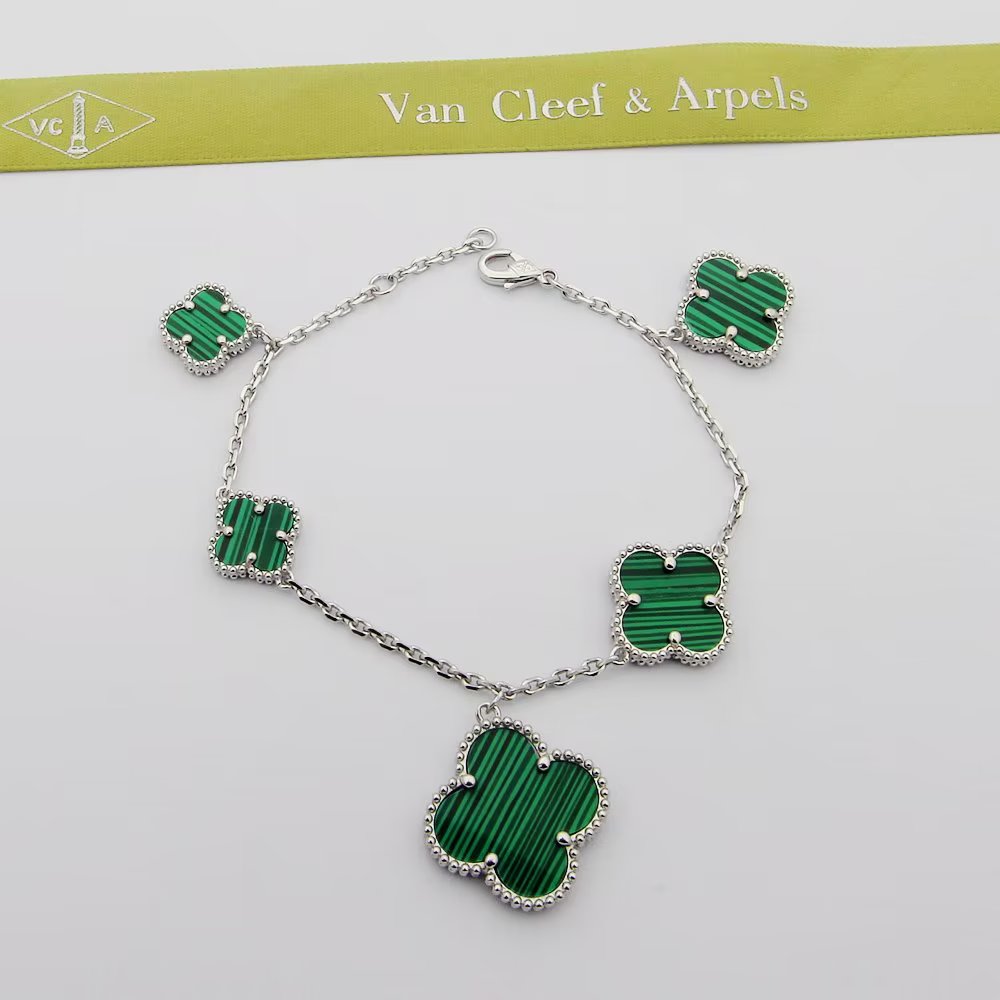 Van Cleef & Arpels Gioielli Van Cleef & Arpels® vca 360° 235256948 — photo 2