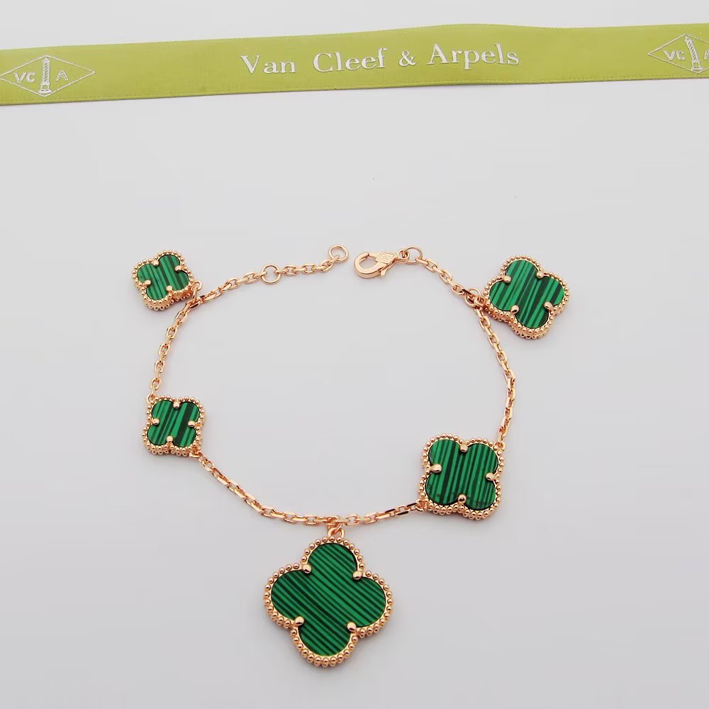 Van Cleef & Arpels Gioielli Van Cleef & Arpels® vca 360° 235256948 — photo 3
