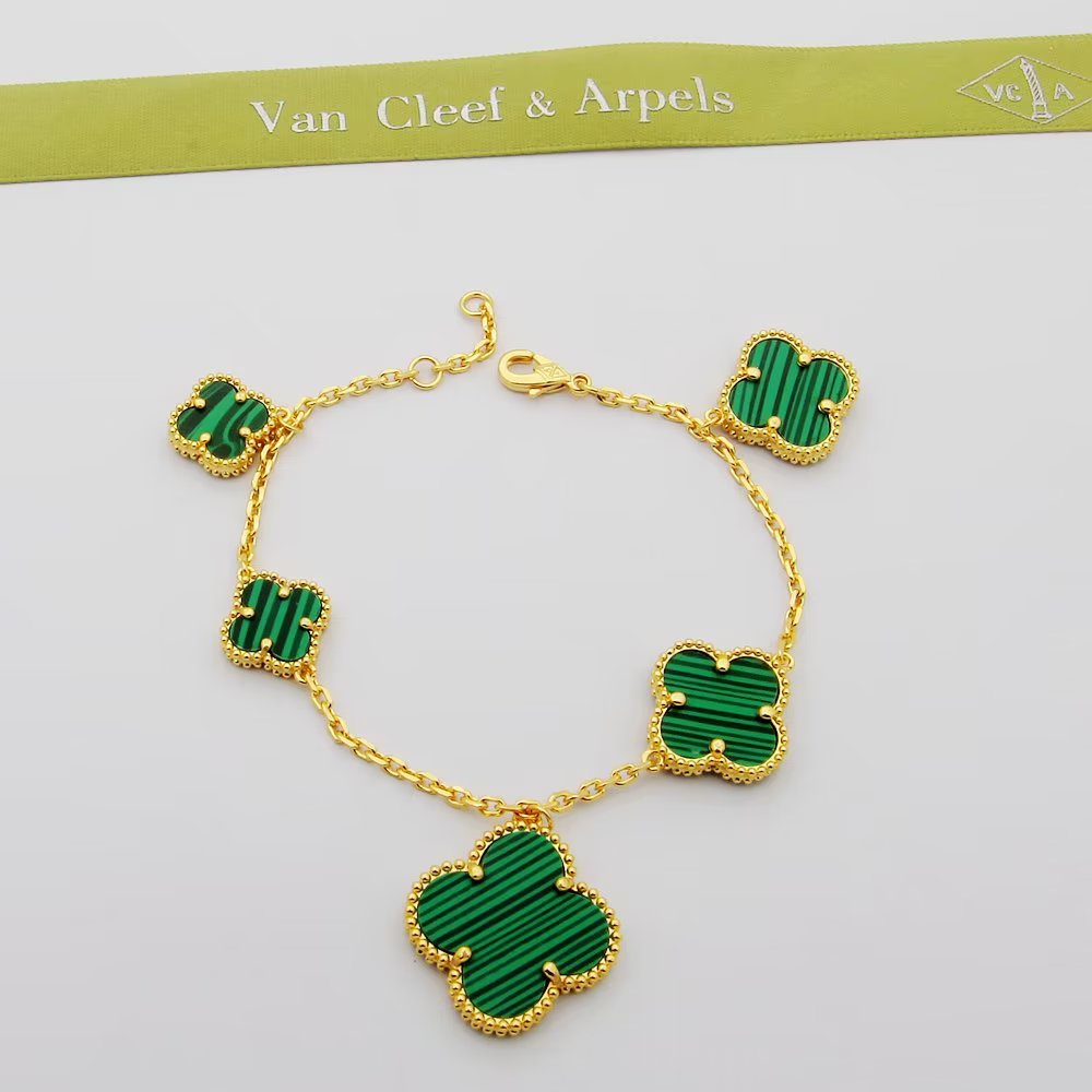 Van Cleef & Arpels Gioielli Van Cleef & Arpels® vca 360° 235256948 — photo 4