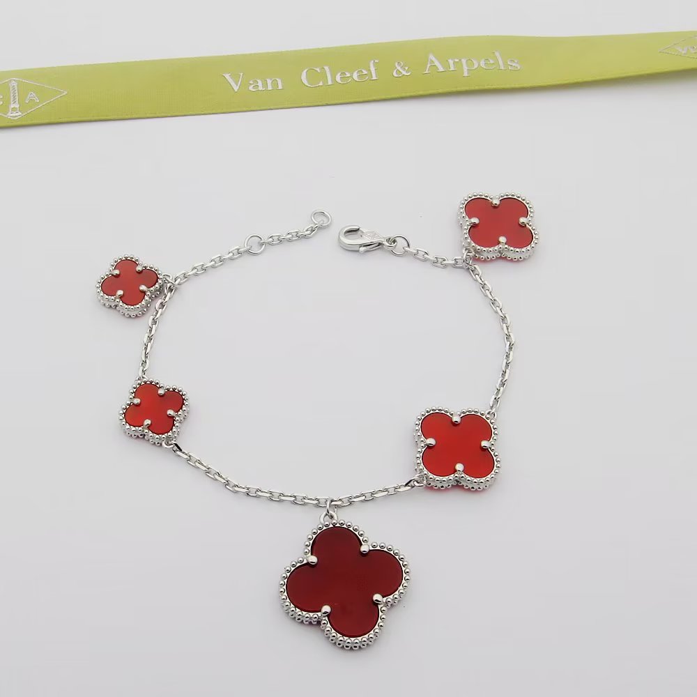 Van Cleef & Arpels Gioielli Van Cleef & Arpels® vca 360° 235256948 — photo 7
