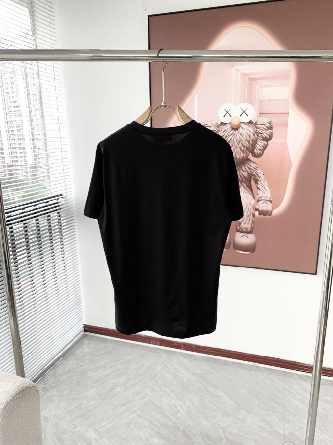 Valentino hombre VALENTINO logo T Novedad 280 — photo 4