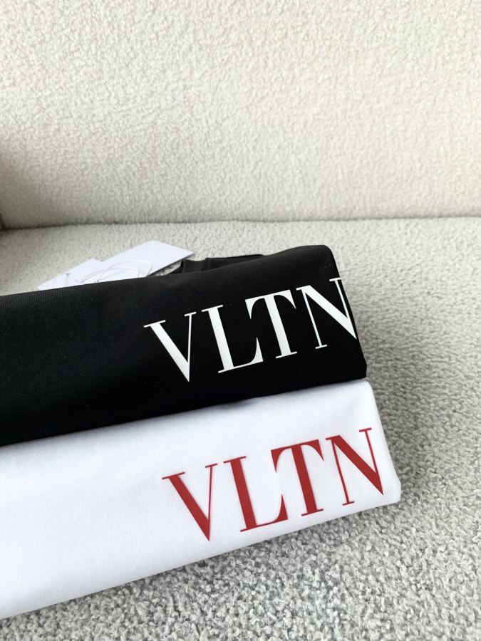 Valentino hombre VALENTINO logo T Novedad 280 — photo 3