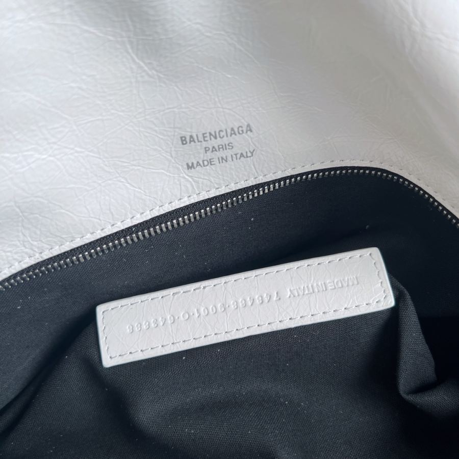 Sac Balenciaga Large {huile cire blanc} — photo 9