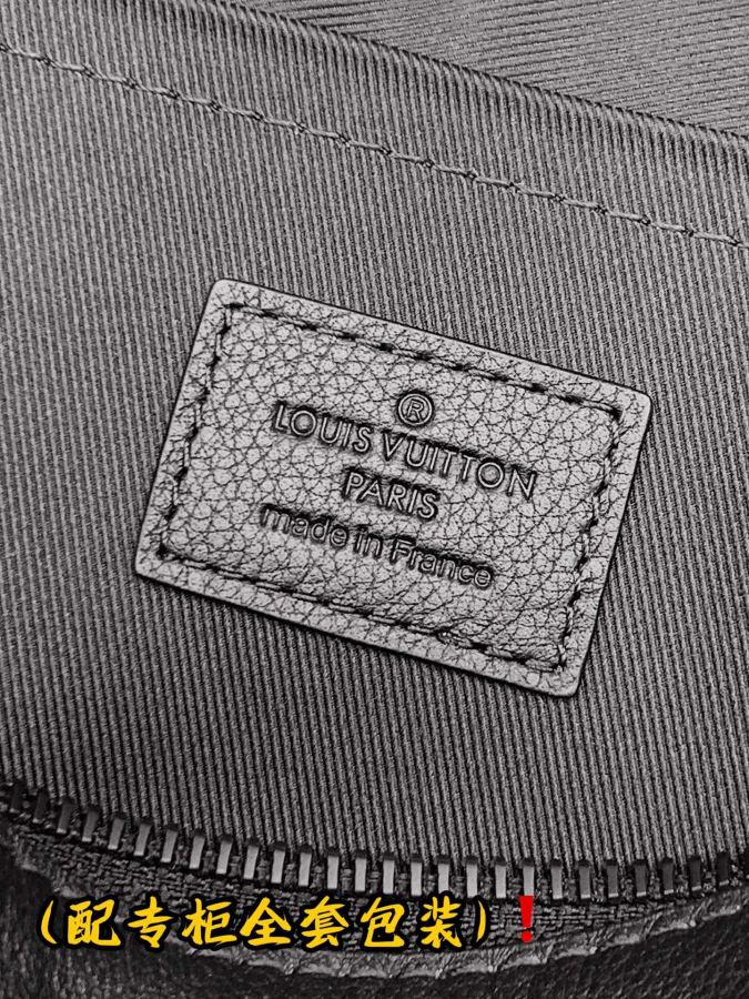 Hand bag M82545 POCHETTE VOYAGE SOUPLE Monogram Shadow Monogram 32 x 21 x — 1:1 Replica — photo 8