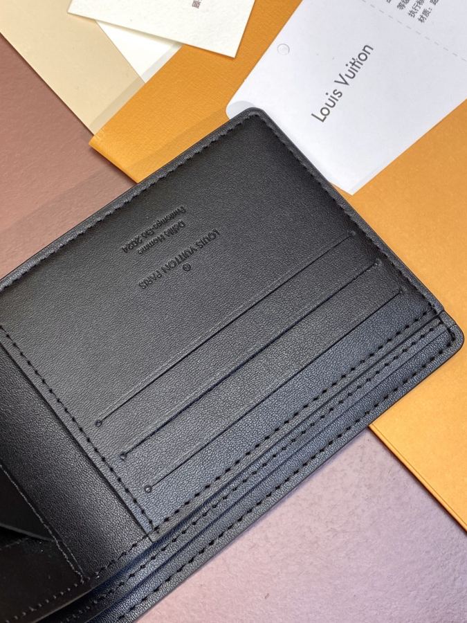 Short wallet M61695 2024 MUL TIPLE Louis Vuitton HHI Series 12 | 9cm — AAA Quality Replica — photo 5