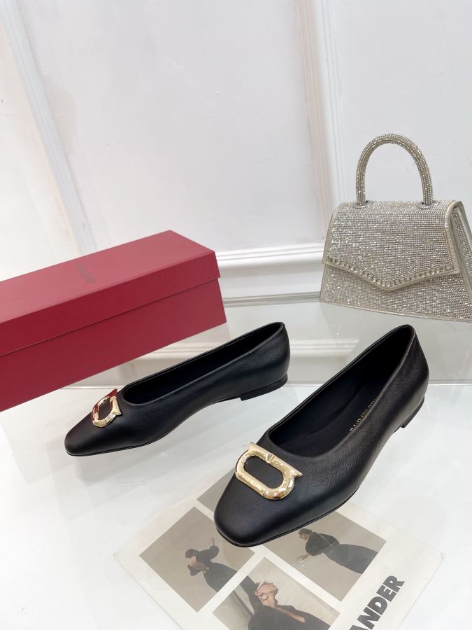 Ferragamo women's shoes ( FERRAGAMO — 1:1 Replica — photo 5