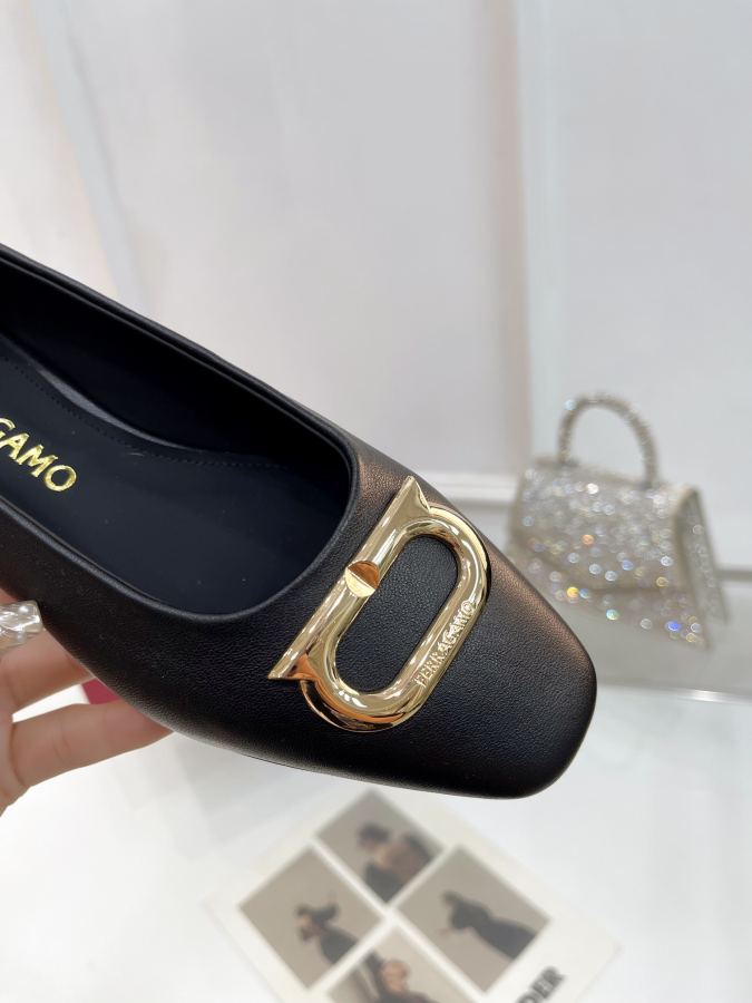 Ferragamo women's shoes ( FERRAGAMO — 1:1 Replica — photo 7