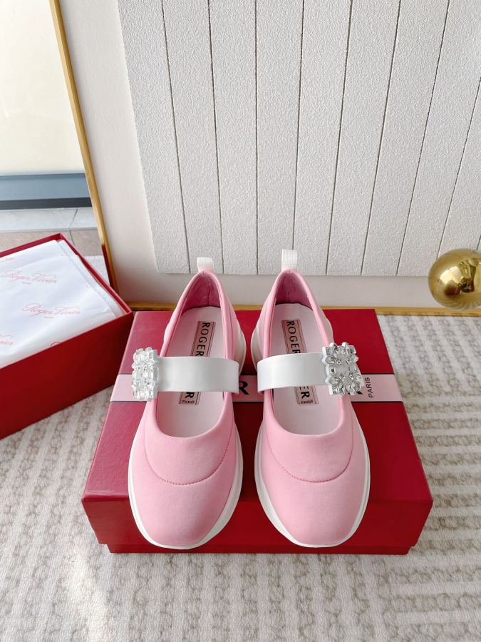RV women's shoes 𝐑𝐨𝐠𝐞𝐫 𝐕𝐢𝐯𝐢* 2024 New RV Viv' Run replica