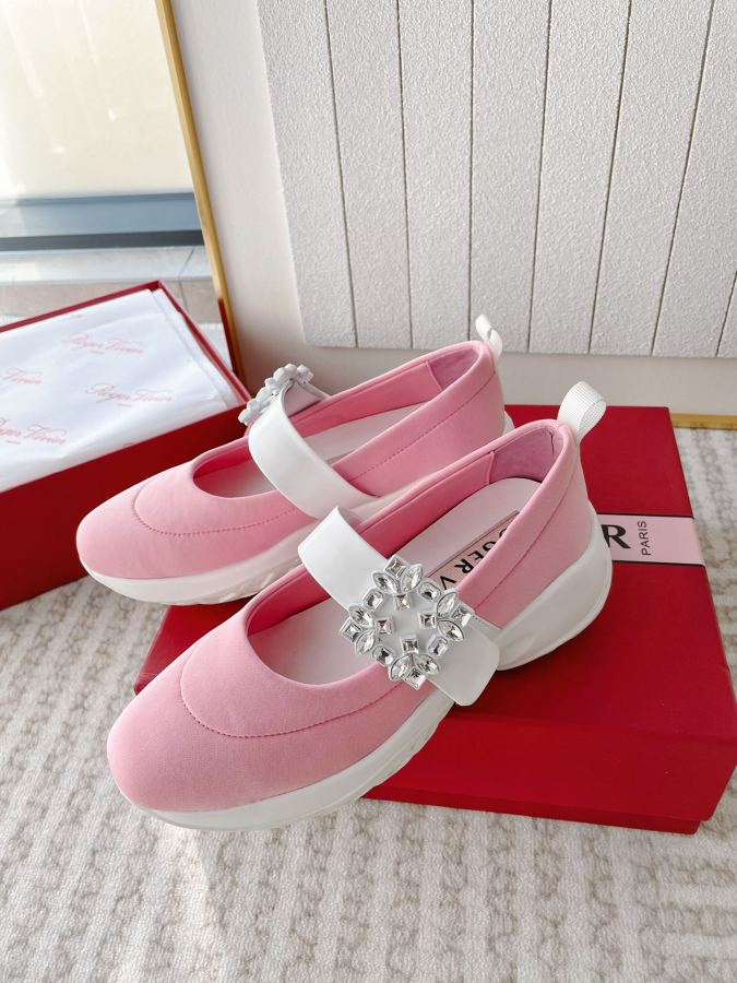 RV women's shoes 𝐑𝐨𝐠𝐞𝐫 𝐕𝐢𝐯𝐢* 2024 New RV Viv' Run replica — photo 3
