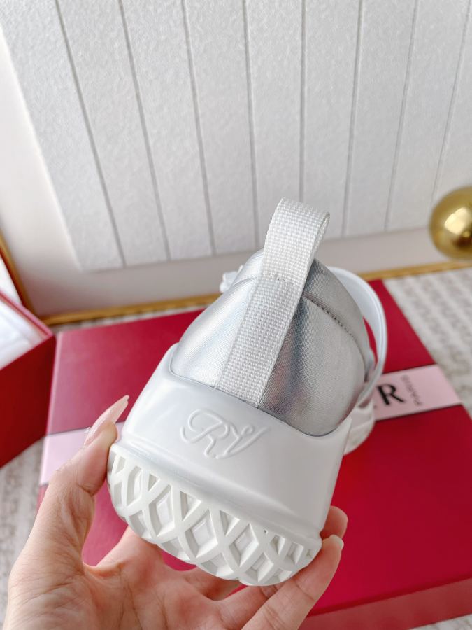 RV women's shoes 𝐑𝐨𝐠𝐞𝐫 𝐕𝐢𝐯𝐢* 2024 RV Viv' Run Series replica — photo 8