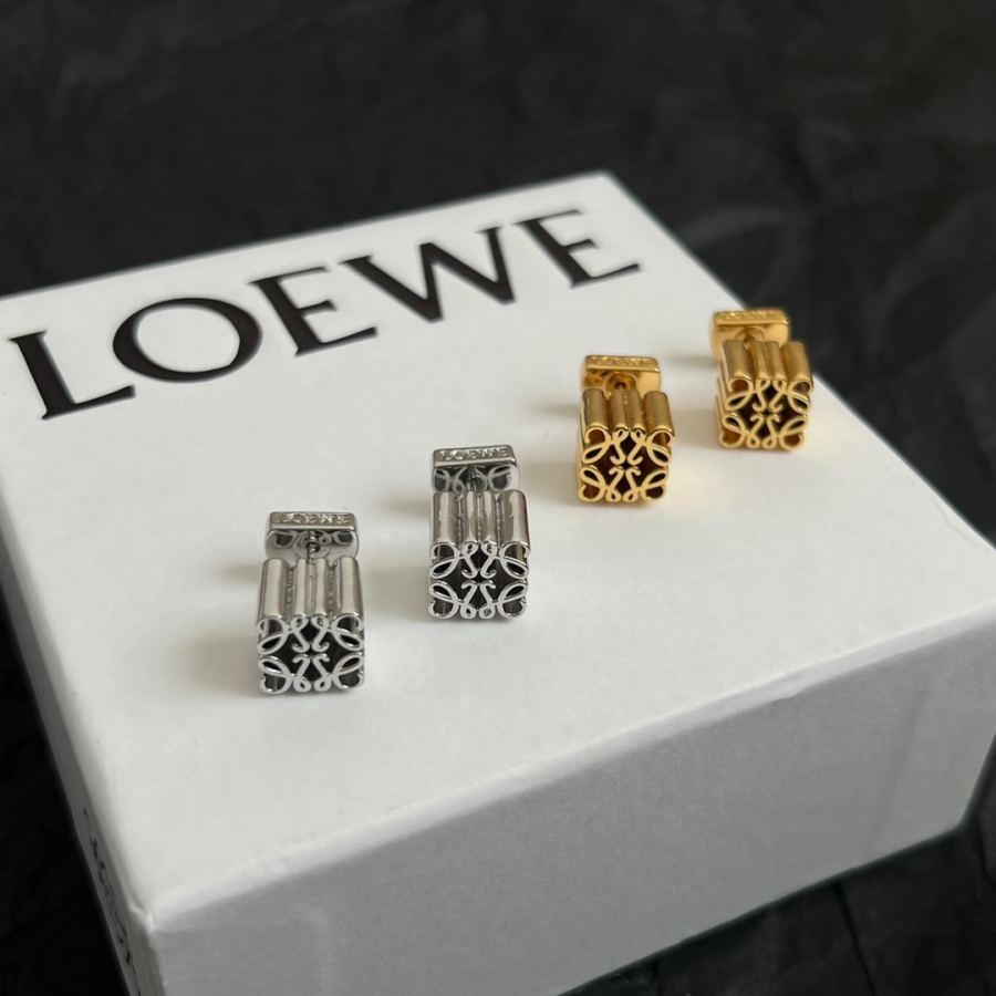 Loewe Jewelry New L0 EWE Anagram LOEWE ZP replica — photo 2