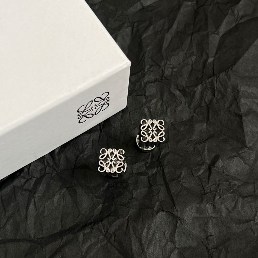 Loewe Jewelry New L0 EWE Anagram LOEWE ZP replica — photo 4
